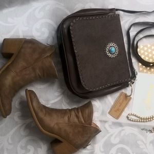 Turquoise braided crossbody handbag 👜💎